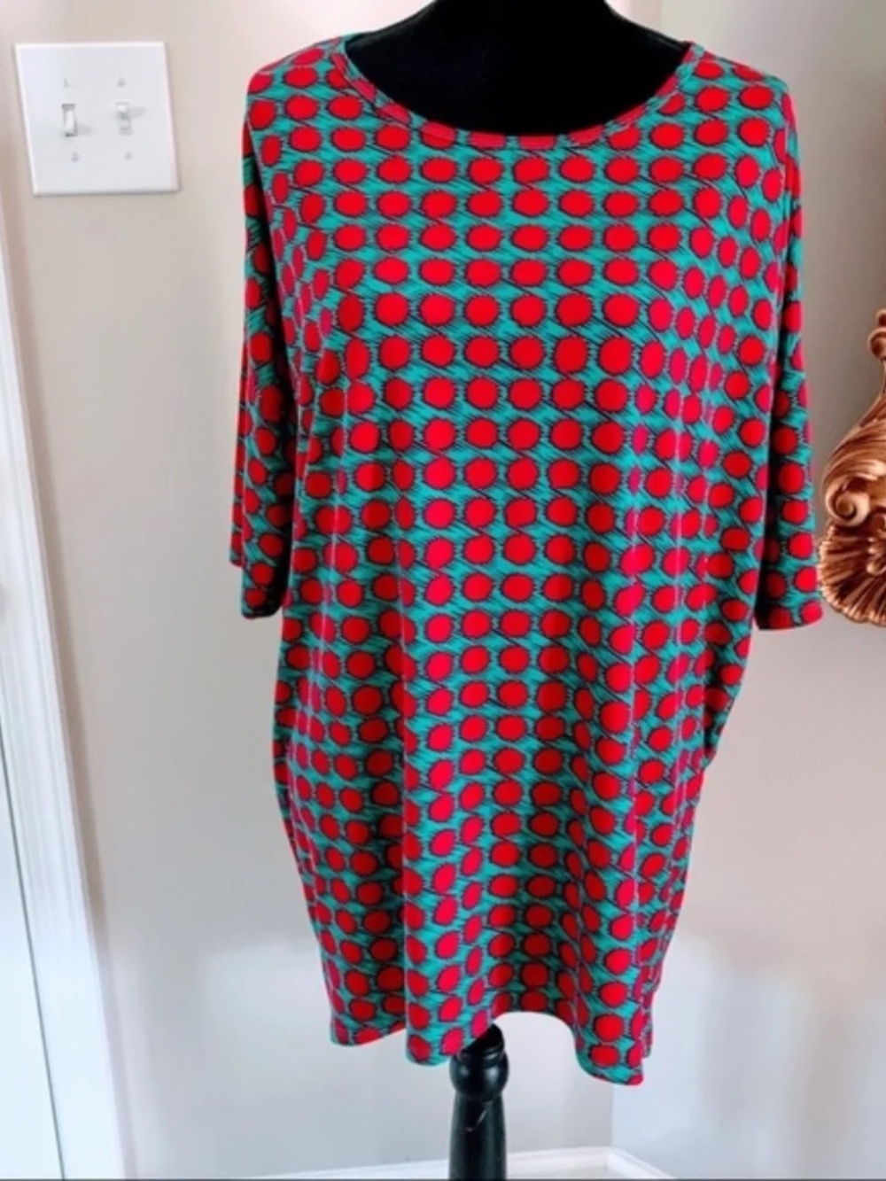 LuLaRoe Irma Tunic Top Green Red Polka Dot Hi-Low Stretch Size Medium